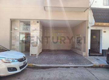 Garage · 8m² · Excelente Oportunidad Cochera Descubierta en Venta en Barrio Monte Castro, Capital Federal.