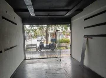 Local comercial , Vicente López · Local a La Calle en Galería