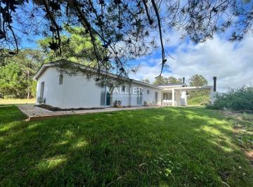 Casa · 180m² · 6 Ambientes · 1 Cochera · Casa en Alq. Temporario en Costa Esmeralda, Costa Atlántica, Buenos Aires