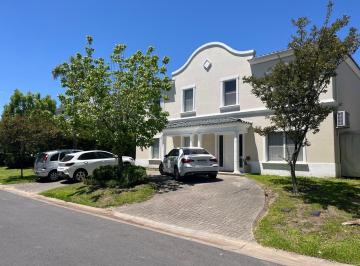 Casa · 224m² · 7 Ambientes · Casa en Venta en Barrancas del Lago, Nordelta, Tigre