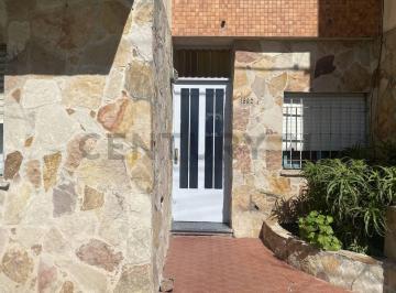 PH · 50m² · 3 Ambientes · 38 E/ 28 y 29. Venta PH Dos Dorm..