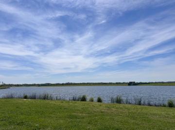 Terreno · 993m² · Lote Al Agua en Venta en Amarras / Puertos