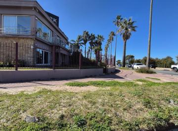 Casa · 353m² · 5 Ambientes · 2 Cocheras · Casa en Punta Gorda