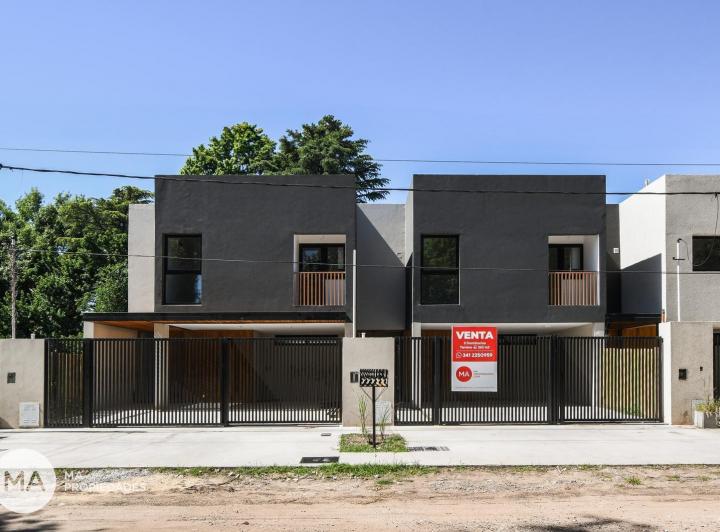 Casa · 134m² · 6 Ambientes · 2 Cocheras