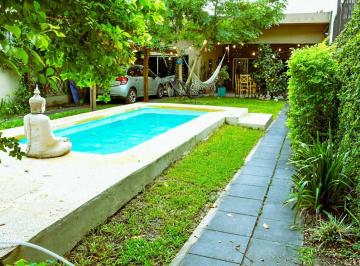Casa de 5 ambientes, Quilmes · Casa 4 Ambientes con Parque y Pileta, Financiacion Privada
