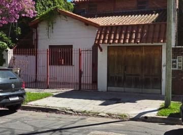 Casa de 4 ambientes, Vicente López · Chalet de 4 Amb. C/gge y Jardin