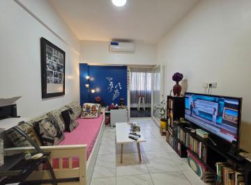 Departamento de 2 ambientes, Recoleta · Excelente Departamento en Emblemática Torre en Recoleta