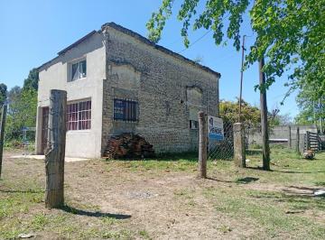 Casa · 80m² · 3 Ambientes · Venta Casa 3 Amb. en Ranchos – Dos Viviendas Sobre Lote de 1.430 m² con Todos Los Servicios