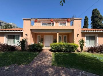 MRZ-MRZ-1766_2 · Casa 3 Dorm.. | Coronel Montt