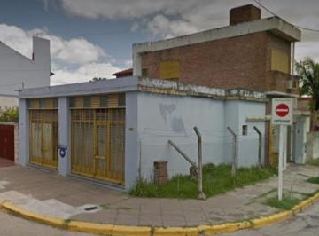 PH · 170m² · 3 Ambientes · Venta 2 Locales + Deposito