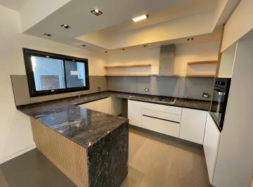 Foto · Venta con Renta Duplex a Extrenar Quebrada de Manantiales