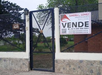 Quinta vacacional de 6 ambientes, General Roca · Casa Quinta Suelo Valletano. 4999 m². Gral. Roca. Alto Valle de Río Negro