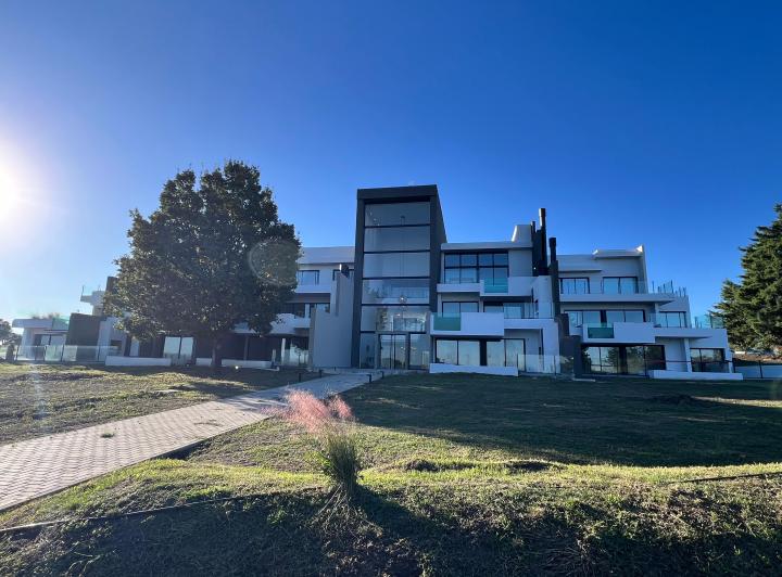 Departamento · 60m² · 5 Ambientes · 1 Cochera