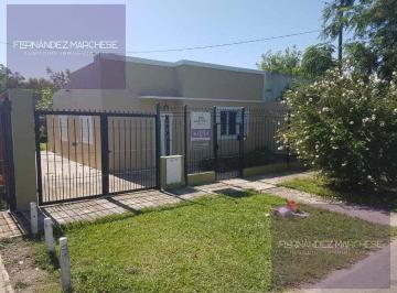 Casa · 70m² · 3 Ambientes · 2 Cocheras · Casa en Lujan