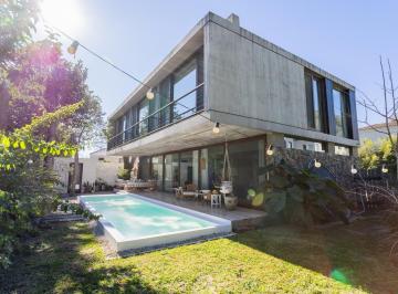 Casa · 338m² · 5 Ambientes · Casa en Venta en Victoria, San Fernando