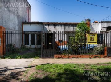 Casa · 122m² · 3 Ambientes · 3 Cocheras · Casa Venta en Ciudadela Norte