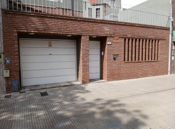 Casa de 5 ambientes, Villa Devoto · Excelente Casa 5 Ambientes con Cochera, Jardin, Pileta + Local