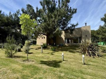 Casa · 172m² · 5 Ambientes · 2 Cocheras · Casa en Monte Hermoso