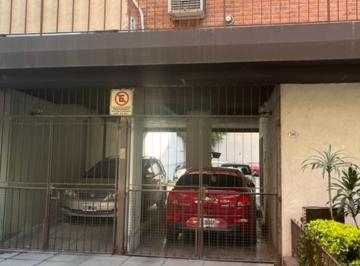 Garage · 18m² · 1 Cochera · Amplia Cochera Fija Cubierta