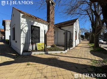 Casa · 100m² · 4 Ambientes · 1 Cochera · Casa en Venta Martinez Excelente Ubicación Pg