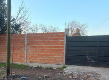 Casa · 35m² · 2 Ambientes · Lote de 720 m con Casa Oportunidad