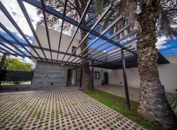 Casa · 112m² · 4 Ambientes · 2 Cocheras · Casa a Estrenar en Housing Cerrado Zona Norte