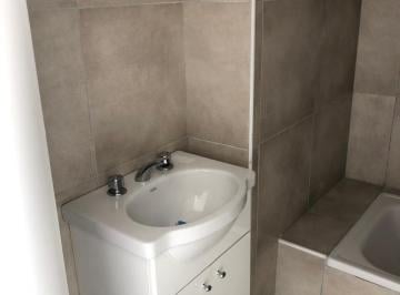 Departamento de 1 ambiente, San Cristobal · Duplex, Monoambiente, Dos Baños, Cochera, Balcón. Transformable en 2 Ambientes.