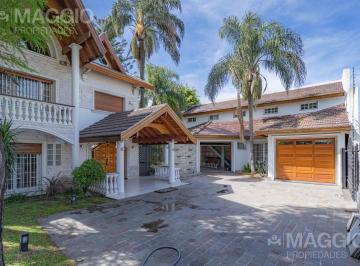 Casa · 990m² · 7 Ambientes · 7 Cocheras · Casa Venta en Ramos Mejia