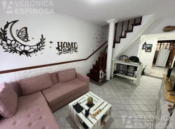 PH · 65m² · 3 Ambientes · PH de Tres Ambientes en Venta, Moron