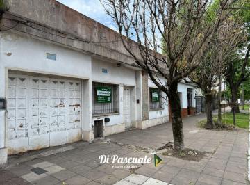 Terreno · 144m² · 4 Ambientes · 1 Cochera · Venta Terreno con Casa a Reciclar Ideal Inversores - Ubicación Estratégica en Moreno Centro