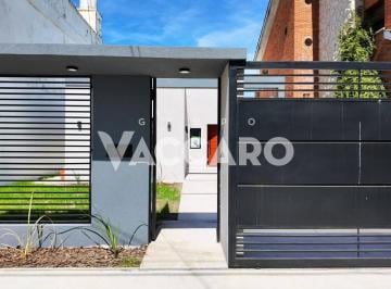 VCO-VCO-1162_2 · Casa en Venta 4 Ambientes San Antonio de Padua