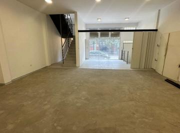 Depósito , Villa del Parque · Depósito Comercial Estratégico con Oficinas, Vestuarios y Terraza