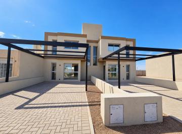 Casa · 110m² · 7 Ambientes · 1 Cochera · Dúplex en Docta Av, Financiación. Entrega Marzo 2026