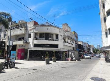 Casa · 144m² · 10 Ambientes · Propiedad en Pa de Tres Dorm. y Amplia Terraza - Microcentro