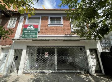 Local comercial · 207m² · 3 Ambientes · Local Comercial Más Vivienda, con Factibilidad de Construcción, Sobre Av Colón.