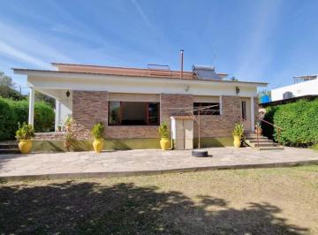 Foto · Venta Casa Tanti Centro 3 Dorm. - Apto Credito