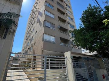 Departamento de 1 ambiente, La Matanza · Amplio Monoambiente en Centro de San Justo en Excelente Edificio
