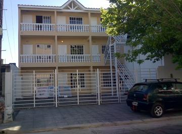 Departamento de 2 ambientes, Morón · Departamento de 2 Ambientes con Patio y Cochera.