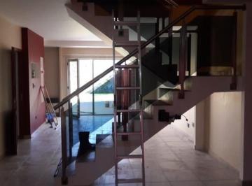 Casa · 200m² · 5 Ambientes · 1 Cochera · Casa en Venta 3 Dorm. Cipolletti