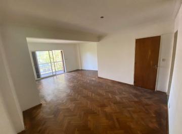 Departamento · 131m² · 7 Ambientes · 1 Cochera · Venta Piso Exclusivo con Cochera 3 Dorm. Rosario - Tribunales Pellegrini Parque Independencia