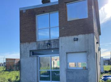 Casa · 172m² · 5 Ambientes · Casa a Terminar en Barrio Ioppolo Sobre Colectora