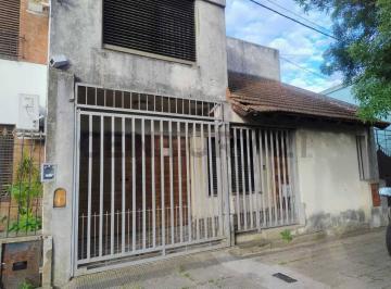 Casa · 210m² · 6 Ambientes · 2 Cocheras · Venta en Bloque. Calle 115 32 y 33, La Plata