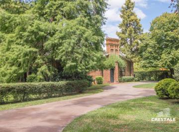 Casa · 400m² · 5 Ambientes · Venta Casa 4 Dorm. Fisherton Rosario