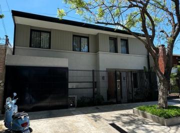 Casa · 112m² · 4 Ambientes · 2 Cocheras · Casa en Lomas de Zamora Oeste