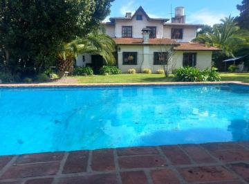 Casa · 160m² · 4 Ambientes · 1 Cochera · Alquiler Temporal - Marzo - Bella Vista