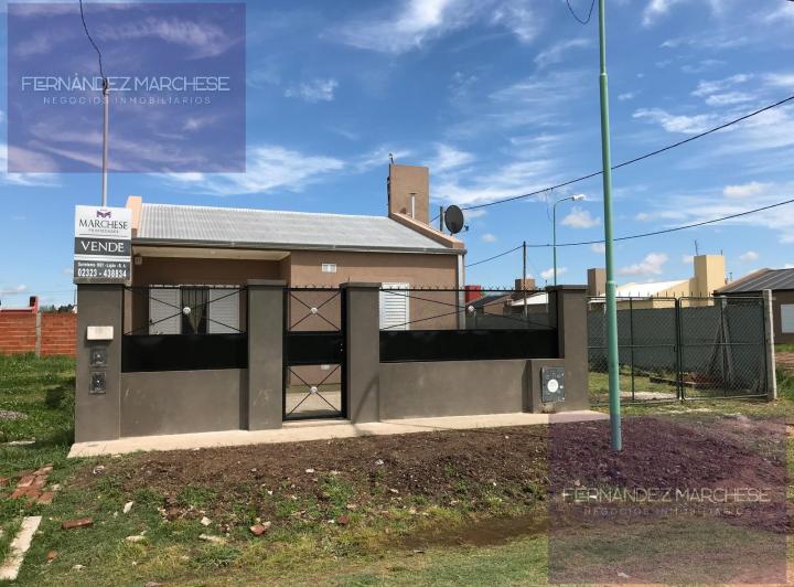 Casa · 346m² · 2 Ambientes · 1 Cochera