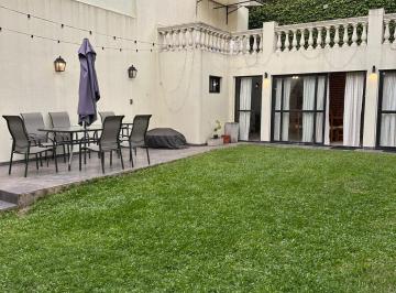Casa de 5 ambientes, Villa Luro · Impecable Casa 5 Amb Gje Qcho Fdo