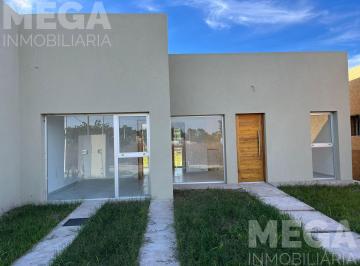 Casa · 50m² · 3 Ambientes · 1 Cochera · Casa a Estrenar con Entrega y Financiacion