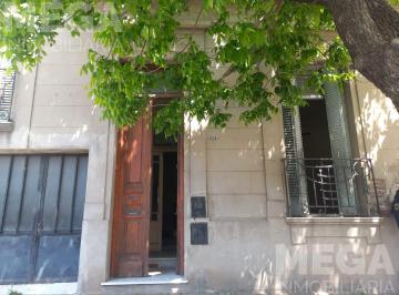 Casa · 195m² · 6 Ambientes · 1 Cochera · España 567. Casona Centrica Ideal Emprendimiento