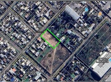 Terreno · 2270m² · Fracción de 2270 m² a 3 Cuadras de Au. Acceso Oeste
